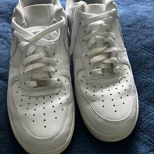 Nike Men's White Air Force 1 Sneakers